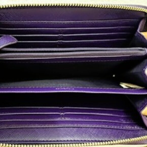 Coach Peyton Signature "C" print long wallet with violet interior and trim - Picture 7 of 11